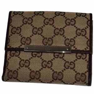 💛SOLD💛Gucci Brown Monogram Compact BiFold Wallet